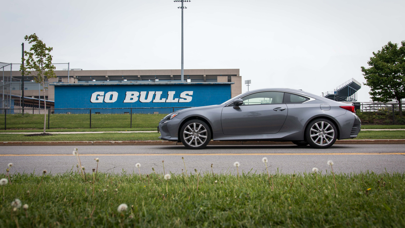 Illustration for article titled I Drove A Lexus RC 350 1,000 Miles Just To Find The Best Buffalo Wings Anywhere